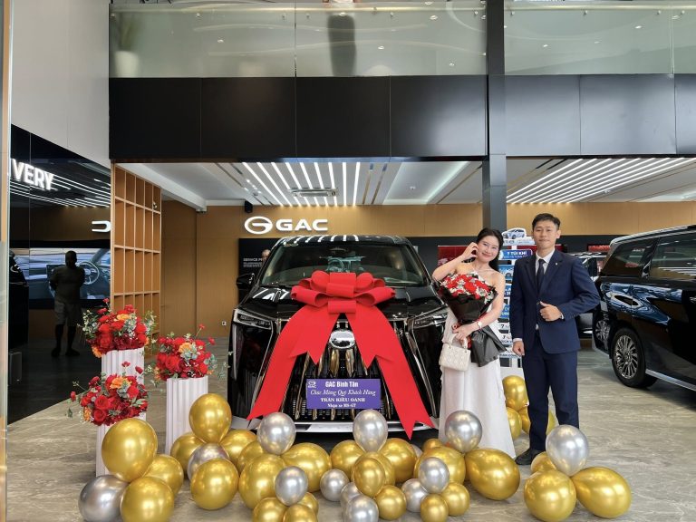 GAC BÌNH TÂN trao khách