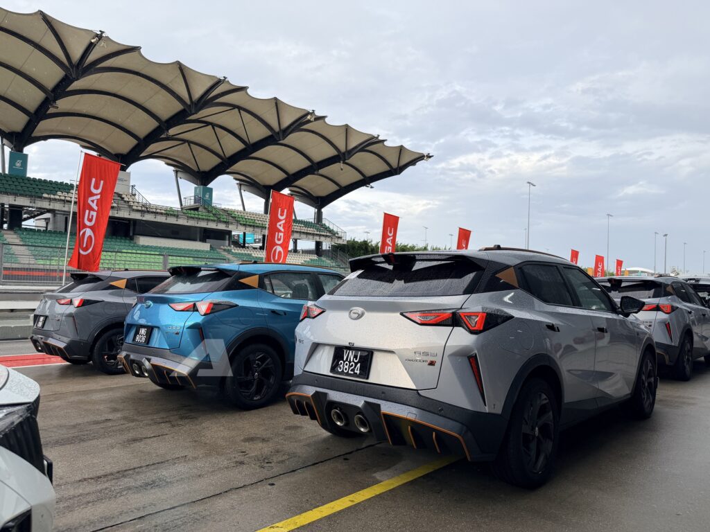 đuôi xe gs3 emzoom